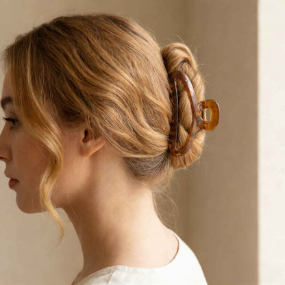 Minimalist Cross-Loop Jelly Hair Claw Clip