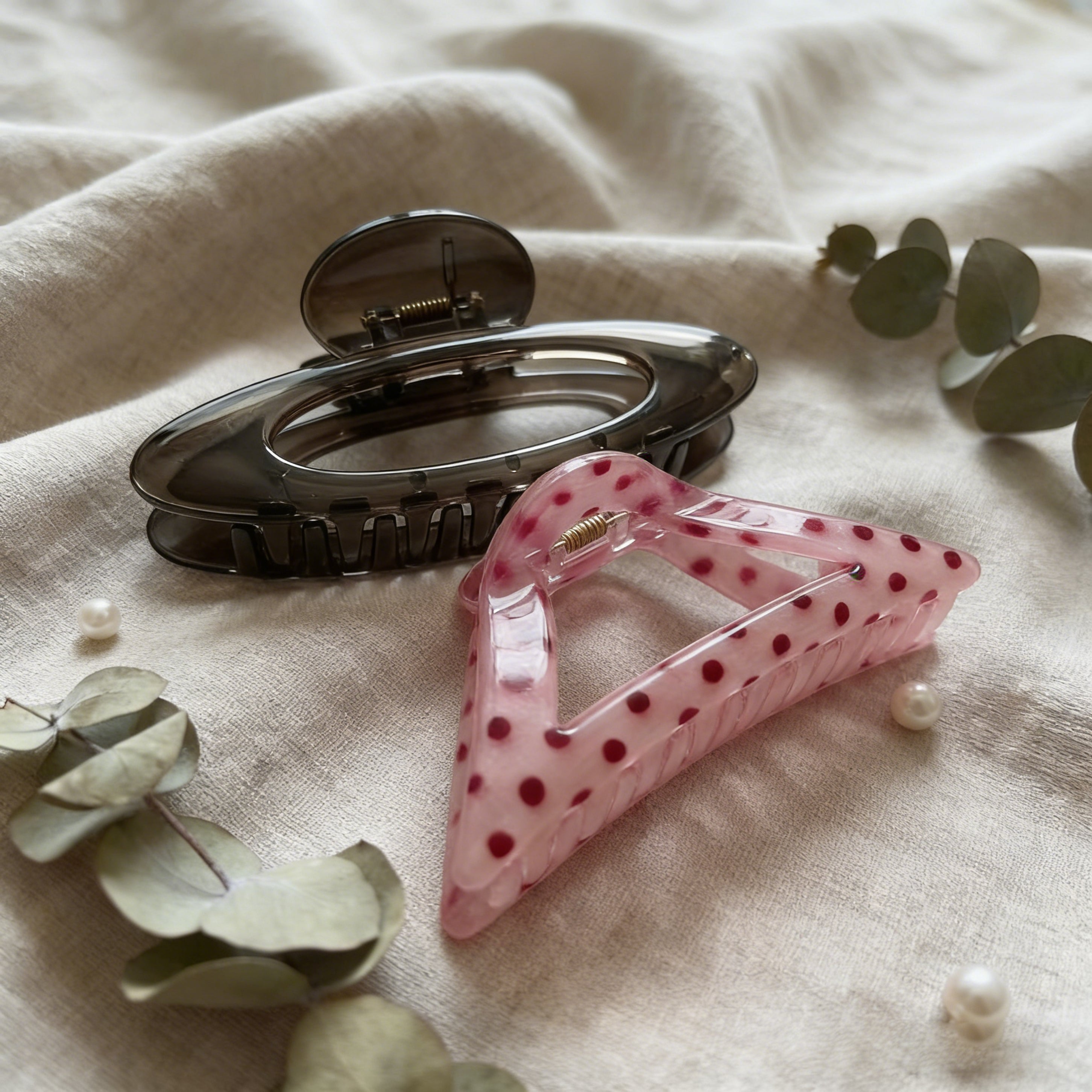 Chic Geometric Hollow-Out Hair Claw Clip